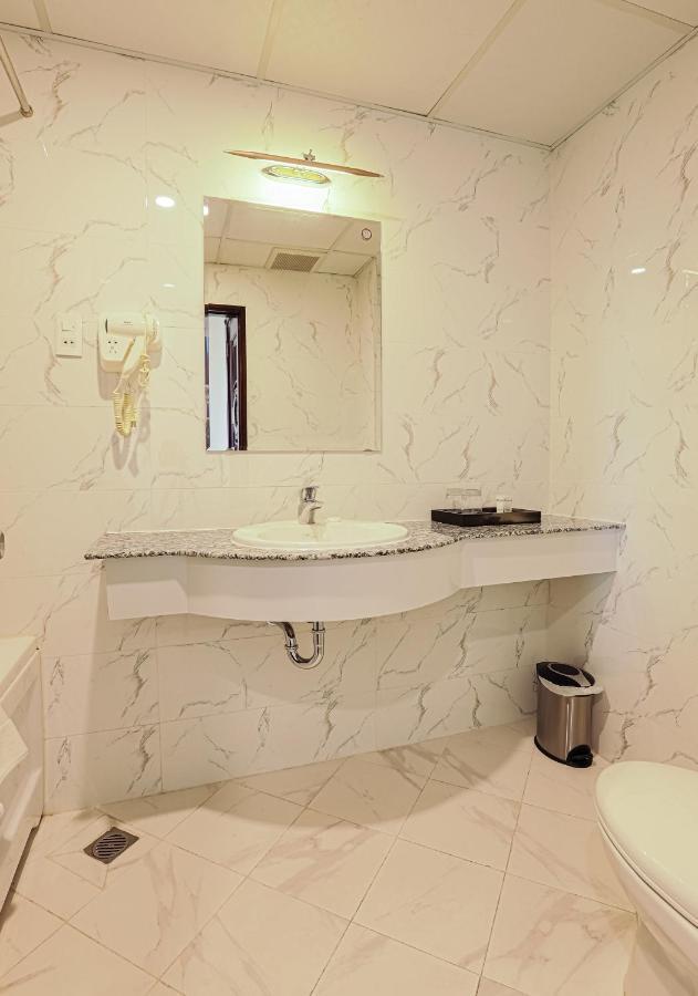 Aluna Ben Thanh Hotel Ho Chi Minh City Exterior photo