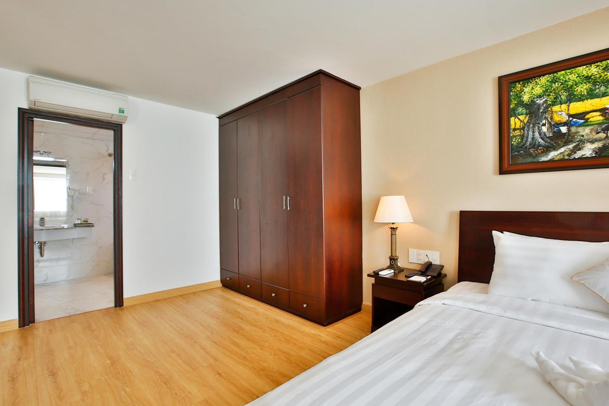 Aluna Ben Thanh Hotel Ho Chi Minh City Exterior photo
