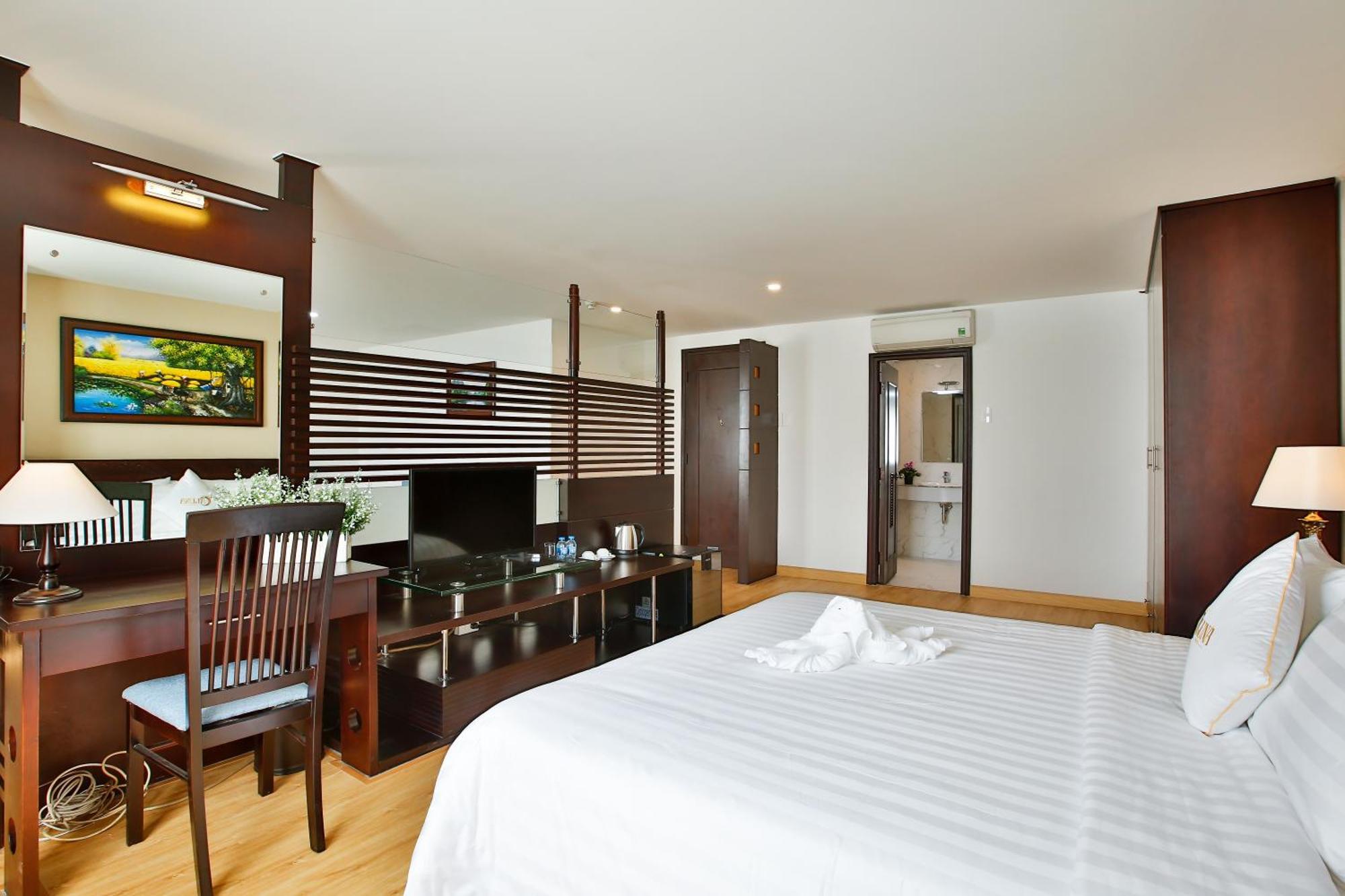 Aluna Ben Thanh Hotel Ho Chi Minh City Exterior photo